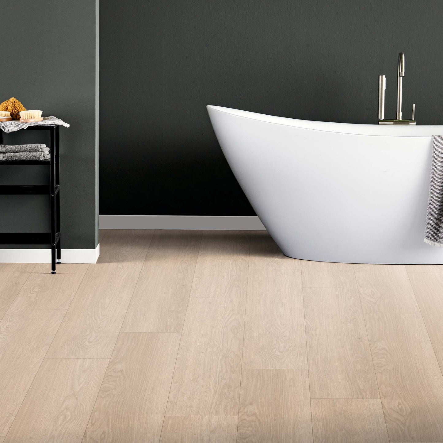 Soft Heritage Oak - Wood Essence Aqua Water Resistant 12mm Laminate Sample