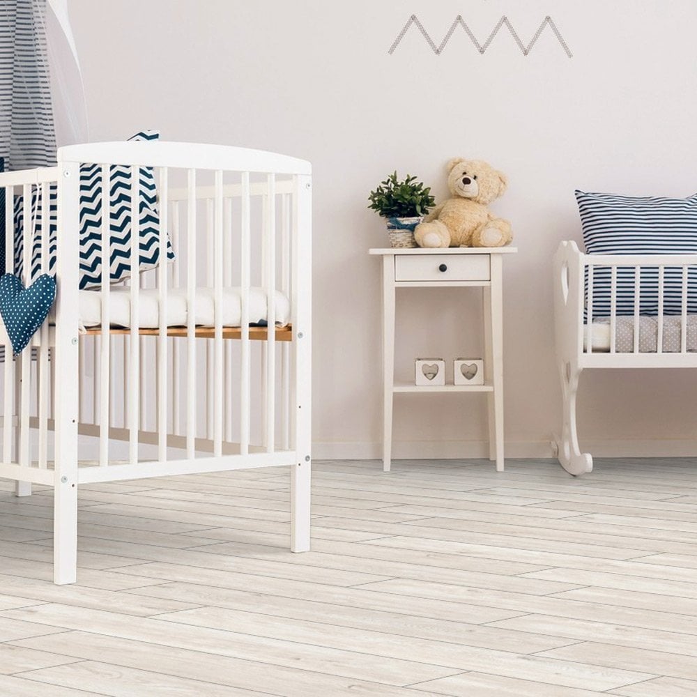 County Oak - Lustre 8mm High Gloss Laminate Flooring