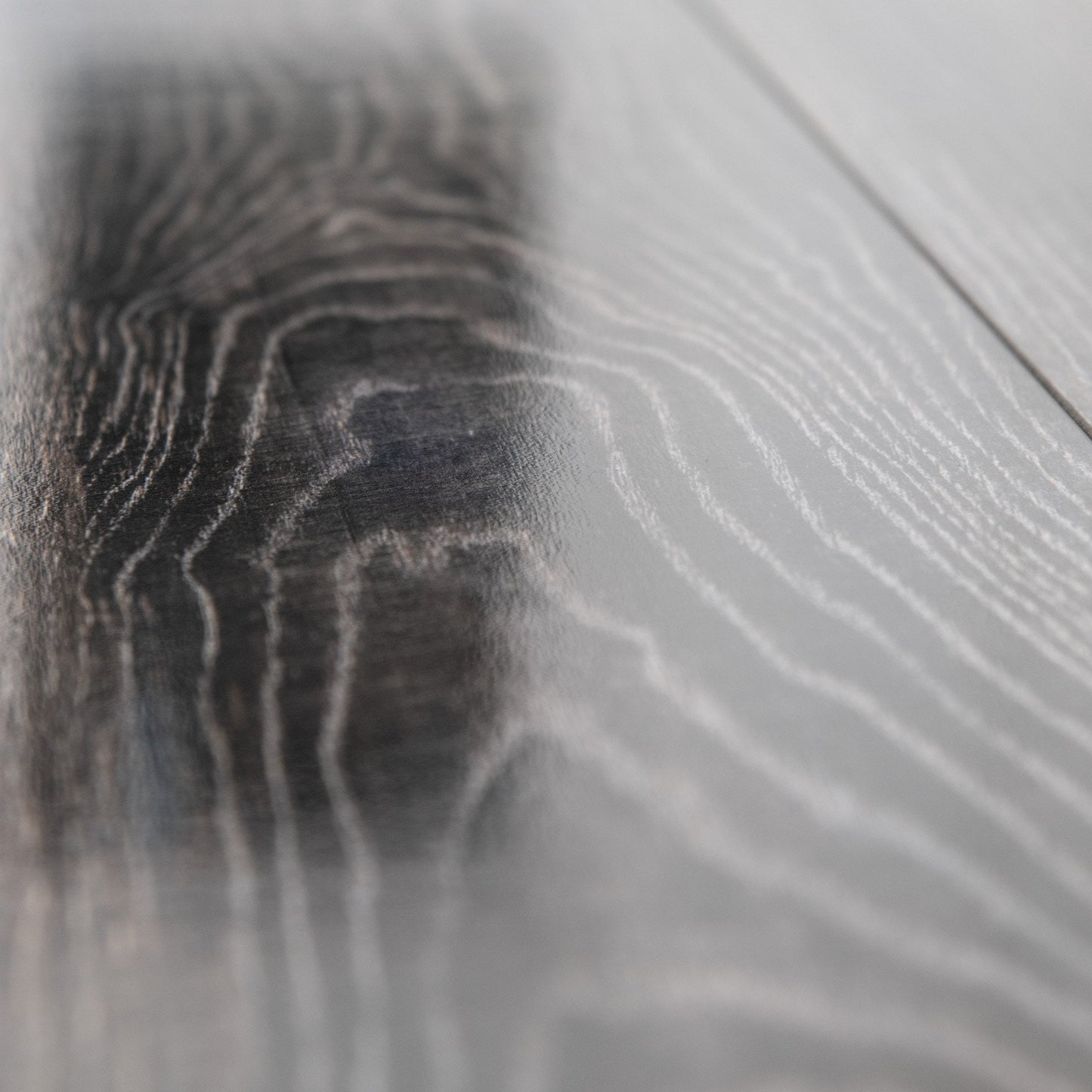 Ravine Oak - Lustre 8mm High Gloss Laminate Flooring