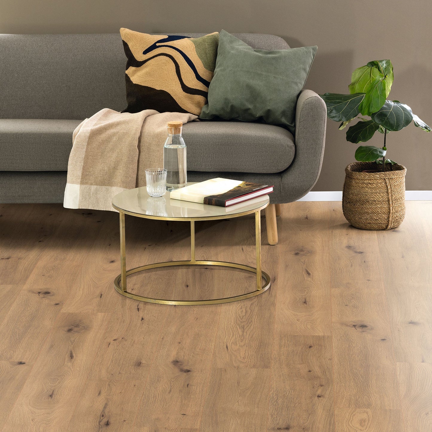 Untamed Oak - Wood Essence Water Resistant 7mm Laminate Sample