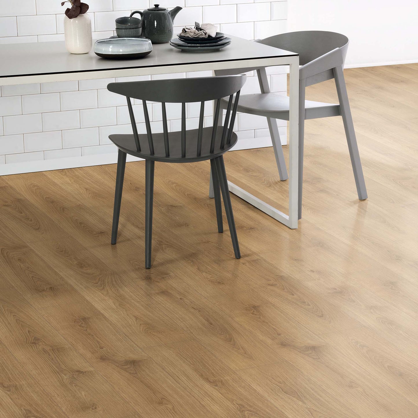 Rawland Oak - Wood Essence Water Resistant 8mm Laminate Flooring