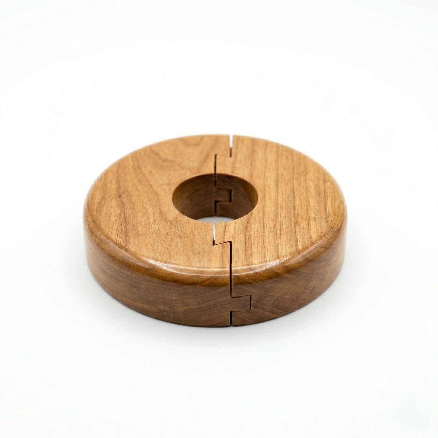 Natural Lacquered Radiator Pipe Rose Cover